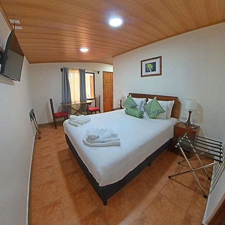 Casa Jungle Monteverde B&B Bagian luar foto