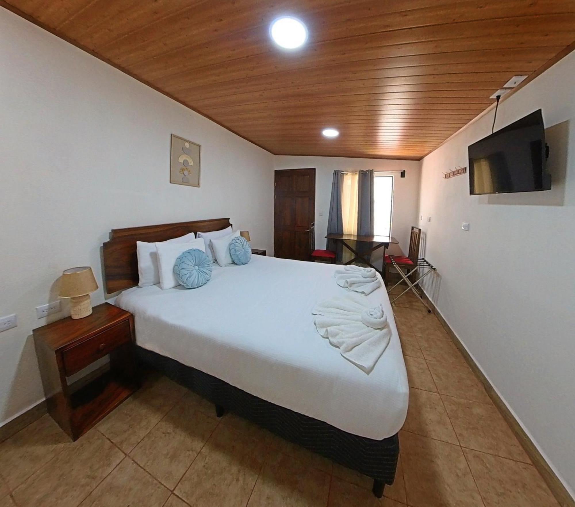 Casa Jungle Monteverde B&B Bagian luar foto